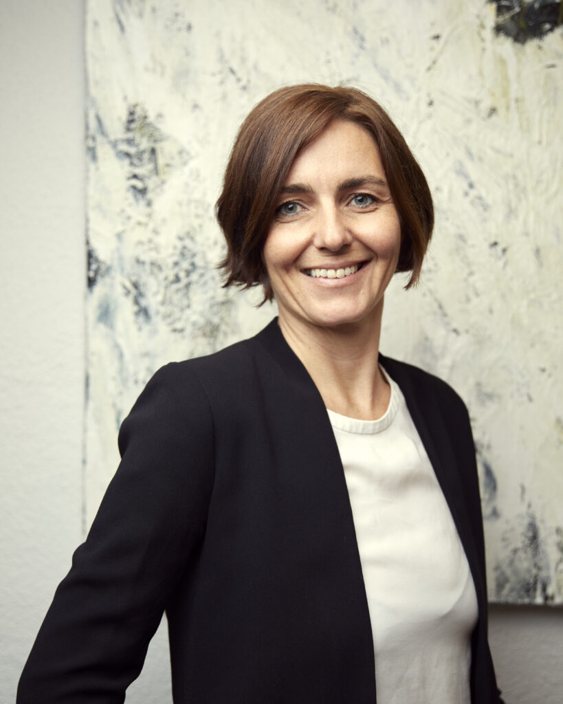 Dr. Sabine Gantner-Doshi portrait1